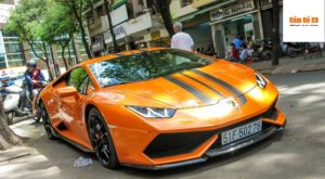 Livestream xe Lamborghini tại tiệm cầm đồ